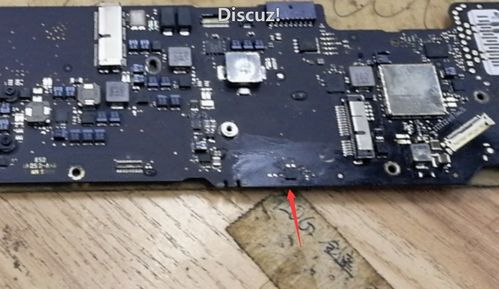 蘋果筆記本A1466進水維修 綠燈亮變黃燈故障排除實錄